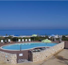 2 bedroom seaside apartments with shared pool, sleeps 4-5